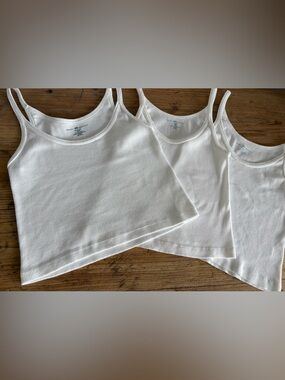 Brandy Melville White Ribbed Tank Top (3 tanks)
